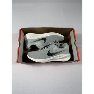 New Nike Revolution 7 Shoes Mens Size 7 Gray White Running Sneakers FB2207-011